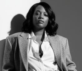 leslie-murdock-headshot-26-(bb_0.jpeg