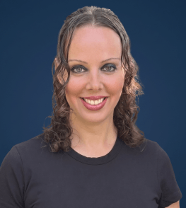 stella_kislyuk_professional_headshot.jpg_0.png