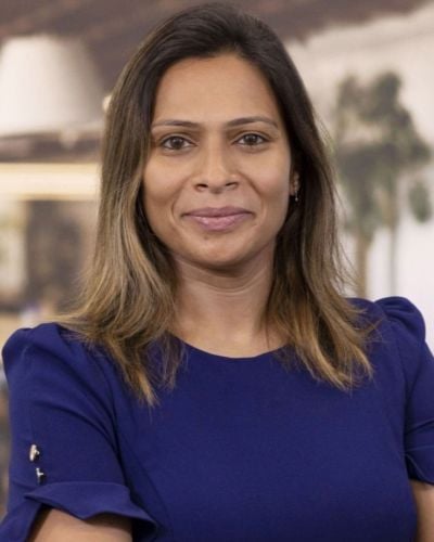 samta-kapoor-headshot1111.jpg