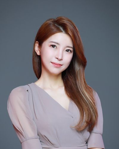 Lina Song