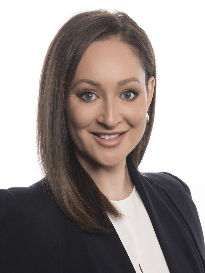 Lisa Bouari